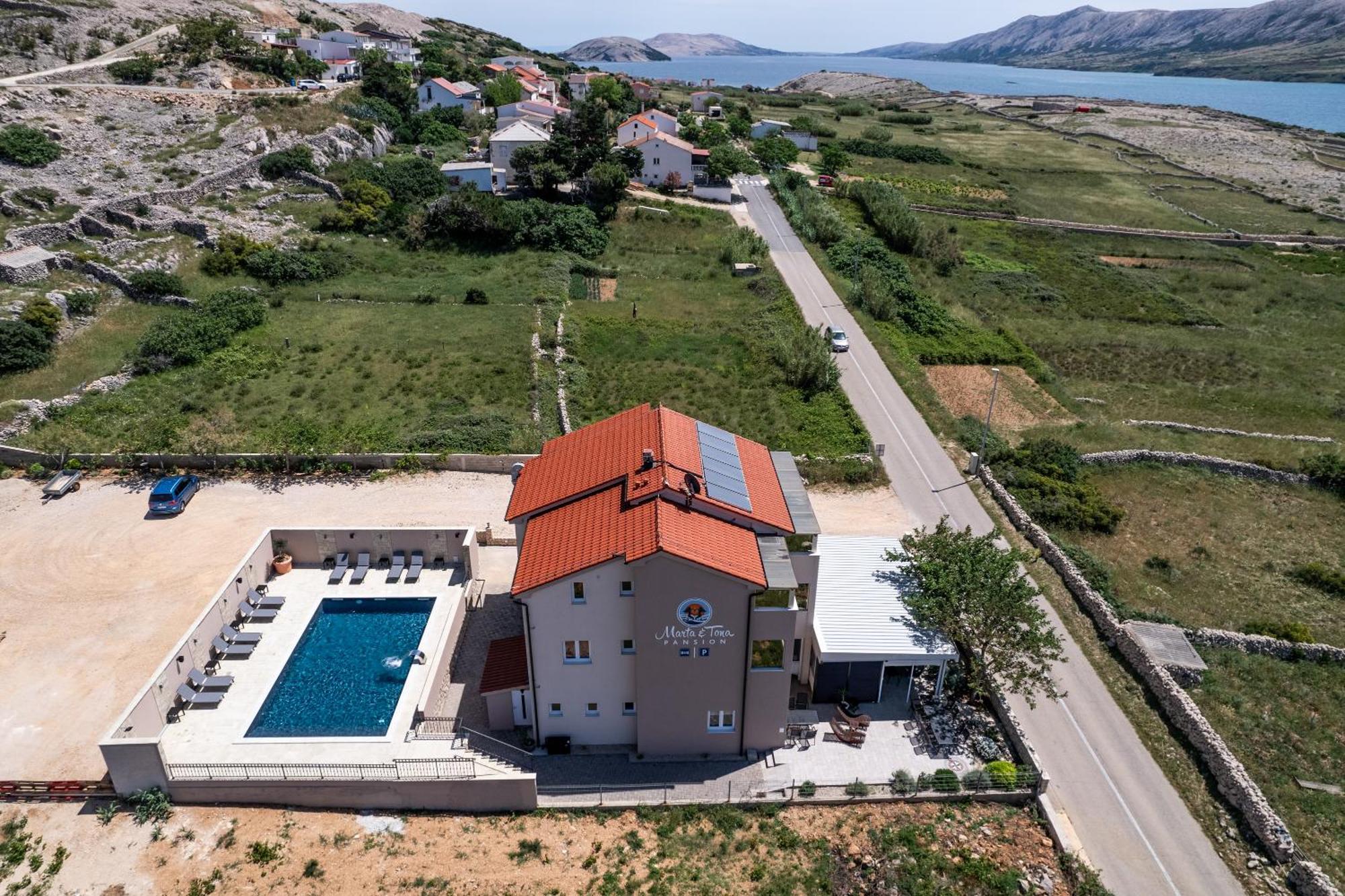 Bed & Breakfast Marta & Tona Kustići Eksteriør billede