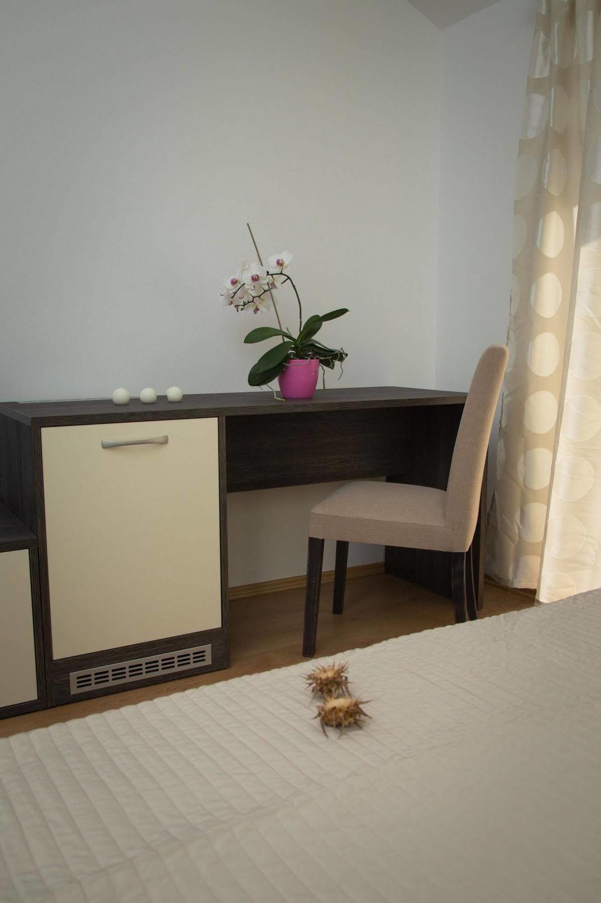 Bed & Breakfast Marta & Tona Kustići Eksteriør billede